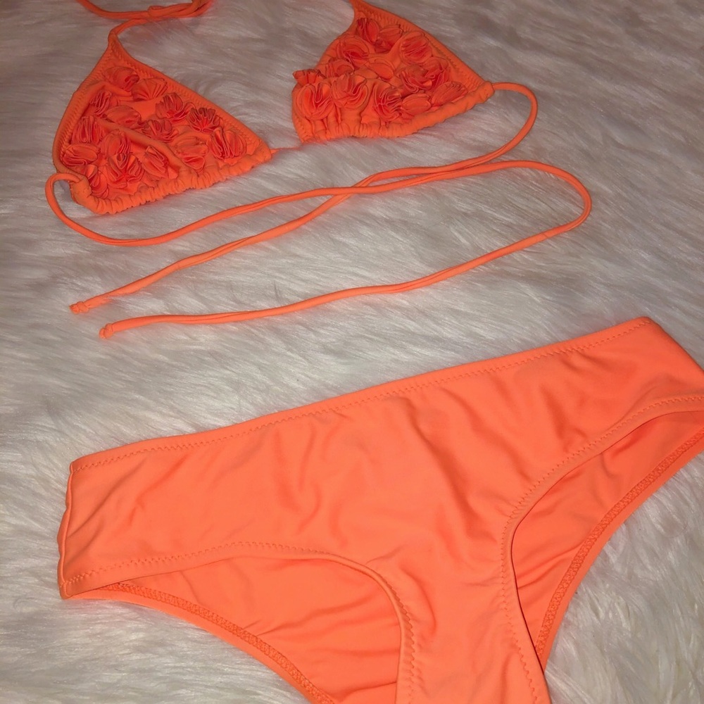 Orange Bikini 🍊 - Picture 2 of 2